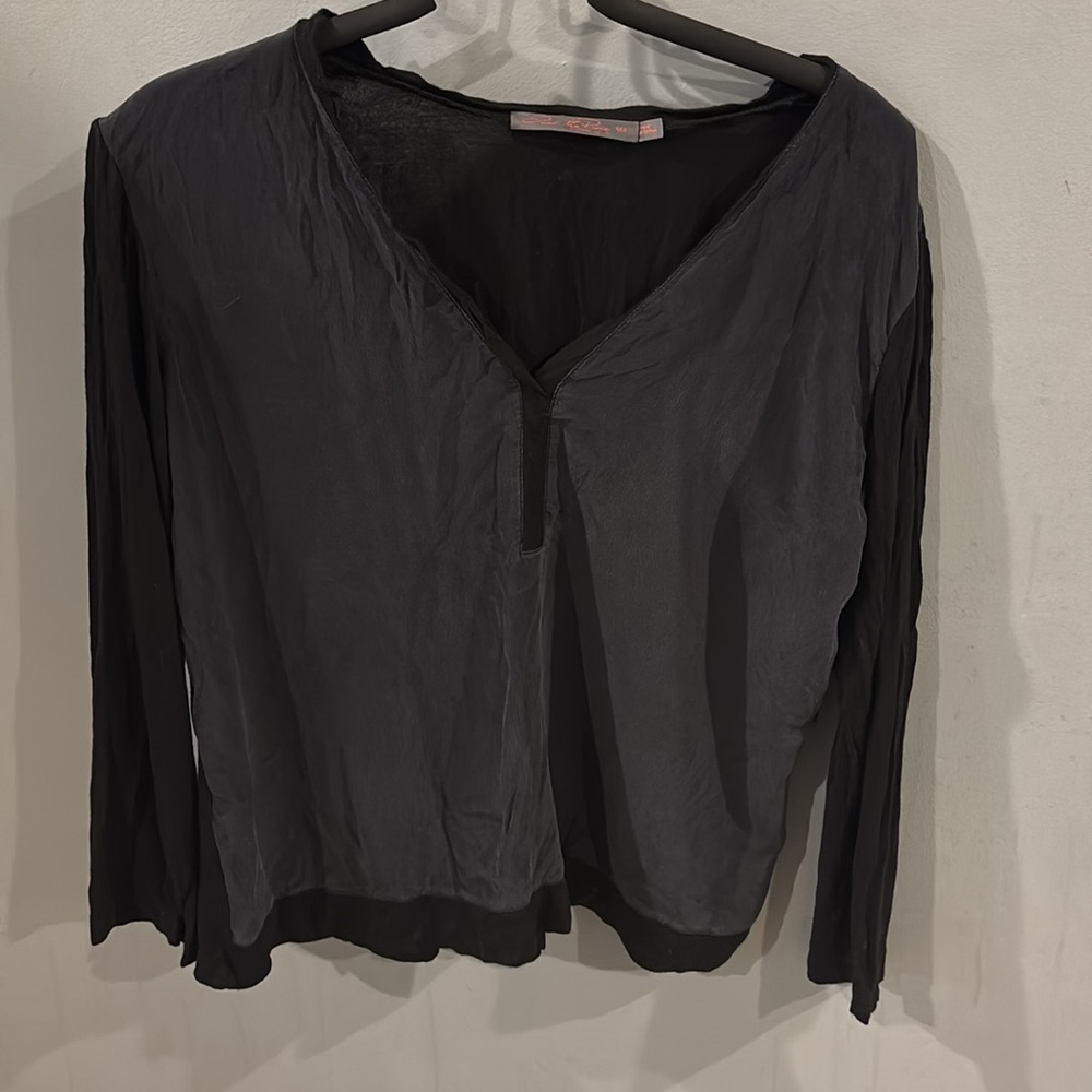 Feel The Piece by Terre Jacobs black blouse ⭐️🖤